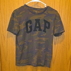GAP Camouflage Graphic Tee - Olive, Brown & Black